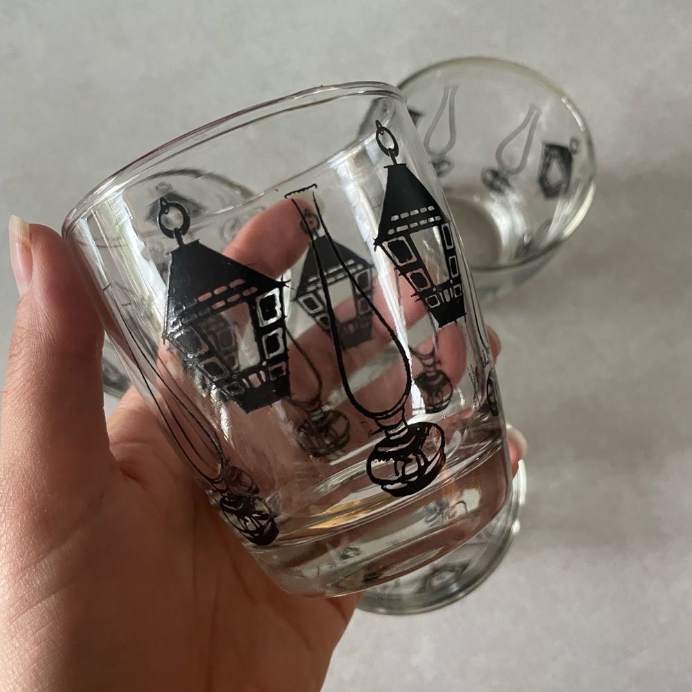 Set of 4 Vintage Lantern Design Glasses